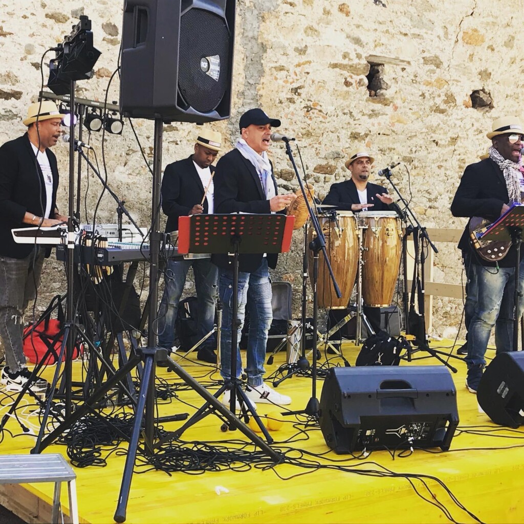Latin Band dal vivo